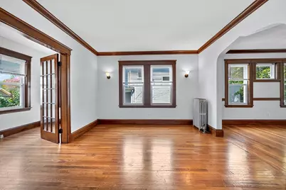 16-18 Russell Rd, Newton, MA 02458 - Photo 3