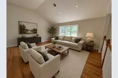 272 S Main St, Hopedale, MA 01747 - Photo 7