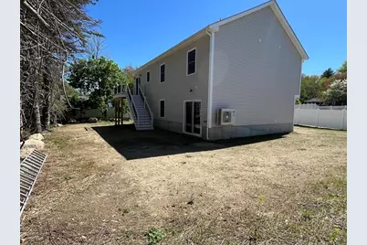 272 S Main St, Hopedale, MA 01747 - Photo 37