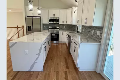 272 S Main St, Hopedale, MA 01747 - Photo 13