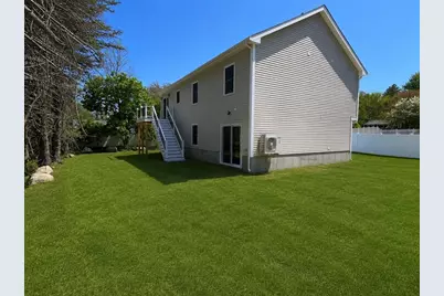 272 S Main St, Hopedale, MA 01747 - Photo 3