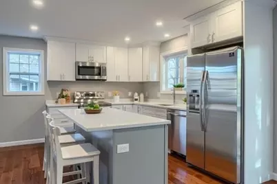 348 South Rd #1, Bedford, MA 01730 - Photo 5