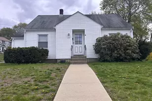 349 Oak St, Clinton, MA 01510 - Photo 1