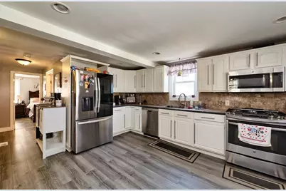 235 Chavenson St, Fall River, MA 02723 - Photo 9