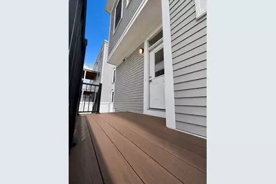 50 Waverly #C, Boston, MA 02135 - Photo 33