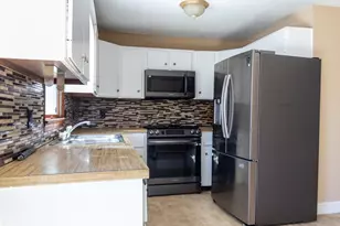 37 Blendall St, Brockton, MA 02302 - Photo 3