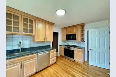 89-91 Thacher St #2, Milton, MA 02186 - Photo 3
