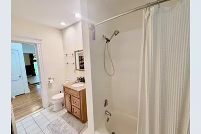 35 Westbourne Ter #2, Brookline, MA 02446 - Photo 9