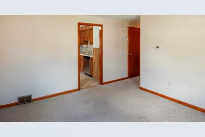 17 McBride St, Springfield, MA 01104 - Photo 15