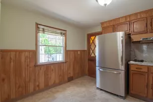 17 McBride St, Springfield, MA 01104 - Photo 11