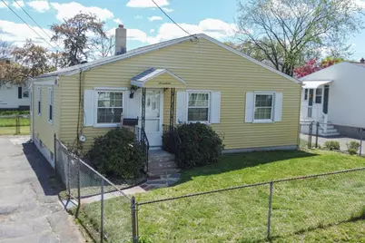 17 McBride St, Springfield, MA 01104 - Photo 1