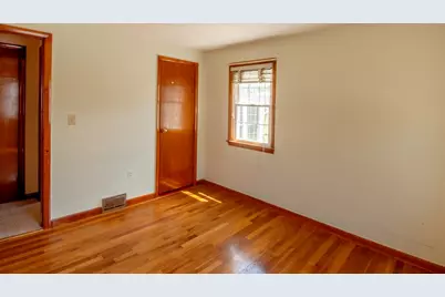 17 McBride St, Springfield, MA 01104 - Photo 19