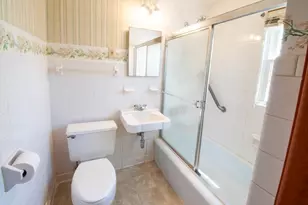 17 McBride St, Springfield, MA 01104 - Photo 21