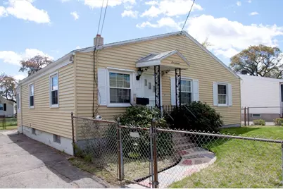 17 McBride St, Springfield, MA 01104 - Photo 5