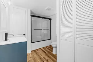 8 Cottage St, Wareham, MA 02571 - Photo 9