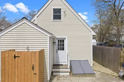 8 Cottage St, Wareham, MA 02571 - Photo 25