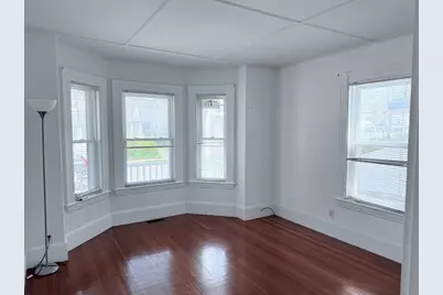 582 Eastern Ave #1, Lynn, MA 01902 - Photo 3