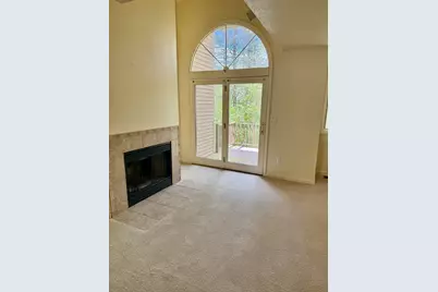 6 Lilac Court #6, Hopkinton, MA 01748 - Photo 3