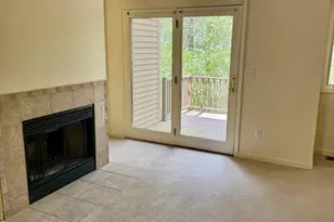 6 Lilac Ct, Hopkinton, MA 01748 - Photo 3