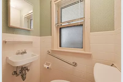 511 Ash St, Brockton, MA 02301 - Photo 15