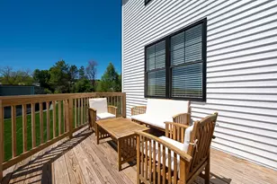 83 Upland, Worcester, MA 01607 - Photo 17