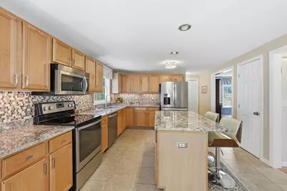 10 Horseshoe Lane, Clinton, MA 01510 - Photo 3