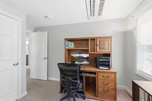 10 Horseshoe Ln, Clinton, MA 01510 - Photo 19