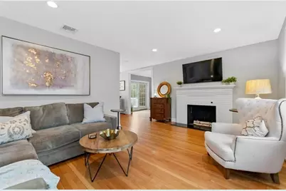 6 Risley Rd #1, Winchester, MA 01890 - Photo 5