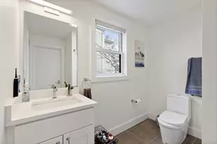 386 Windsor St, Cambridge, MA 02141 - Photo 13