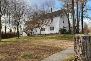 15 Maple, Brookfield, MA 01506 - Photo 1