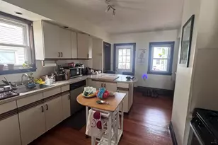 45 Summer St, Medford, MA 02155 - Photo 9
