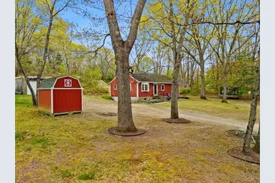 9 Hillside Ave, Berkley, MA 02779 - Photo 3