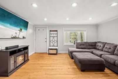 9 Hillside Ave, Berkley, MA 02779 - Photo 7