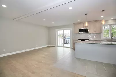 47 Seth Daniel Drive, New Bedford, MA 02745 - Photo 9