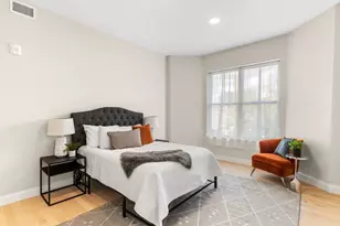 124 Warren St, Boston, MA 02119 - Photo 17