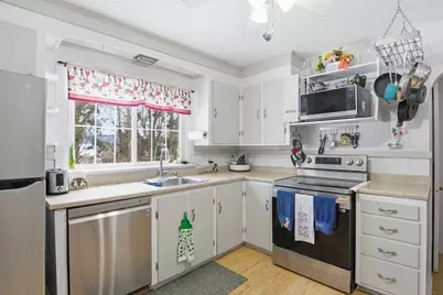 53 Edison Avenue, Pittsfield, MA 01201 - Photo 9