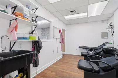 1875 Main St, Tewksbury, MA 01876 - Photo 15