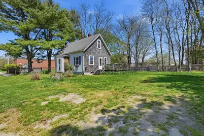 34 Plympton St, New Bedford, MA 02745 - Photo 25