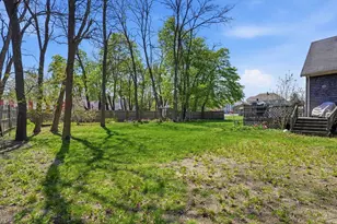 34 Plympton St, New Bedford, MA 02745 - Photo 23