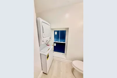 204 Hanover #2R, Boston, MA 02113 - Photo 11