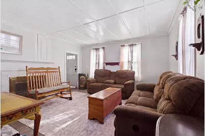 196 Highland St, Taunton, MA 02780 - Photo 5