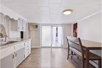196 Highland St, Taunton, MA 02780 - Photo 9