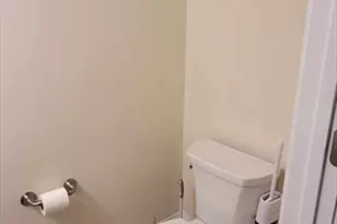 105 Harvey St, Cambridge, MA 02140 - Photo 23