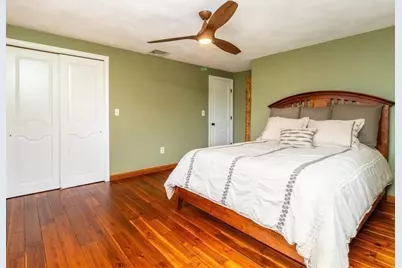 7 Rivers Ln, Stoneham, MA 02180 - Photo 17