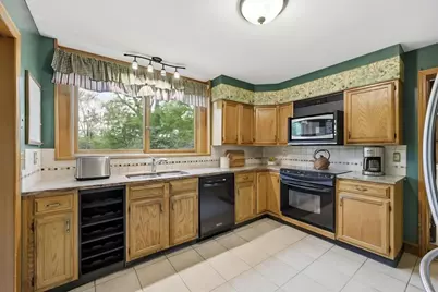 173 Newton St, South Hadley, MA 01075 - Photo 15