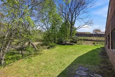173 Newton St, South Hadley, MA 01075 - Photo 35
