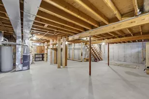99 Stephens St, Chicopee, MA 01022 - Photo 23