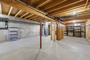 99 Stephens St, Chicopee, MA 01022 - Photo 25