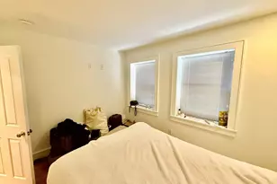 11 Thacher Ct, Boston, MA 02113 - Photo 13