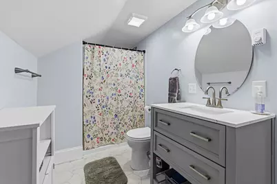 372 Buffinton St, Somerset, MA 02726 - Photo 3